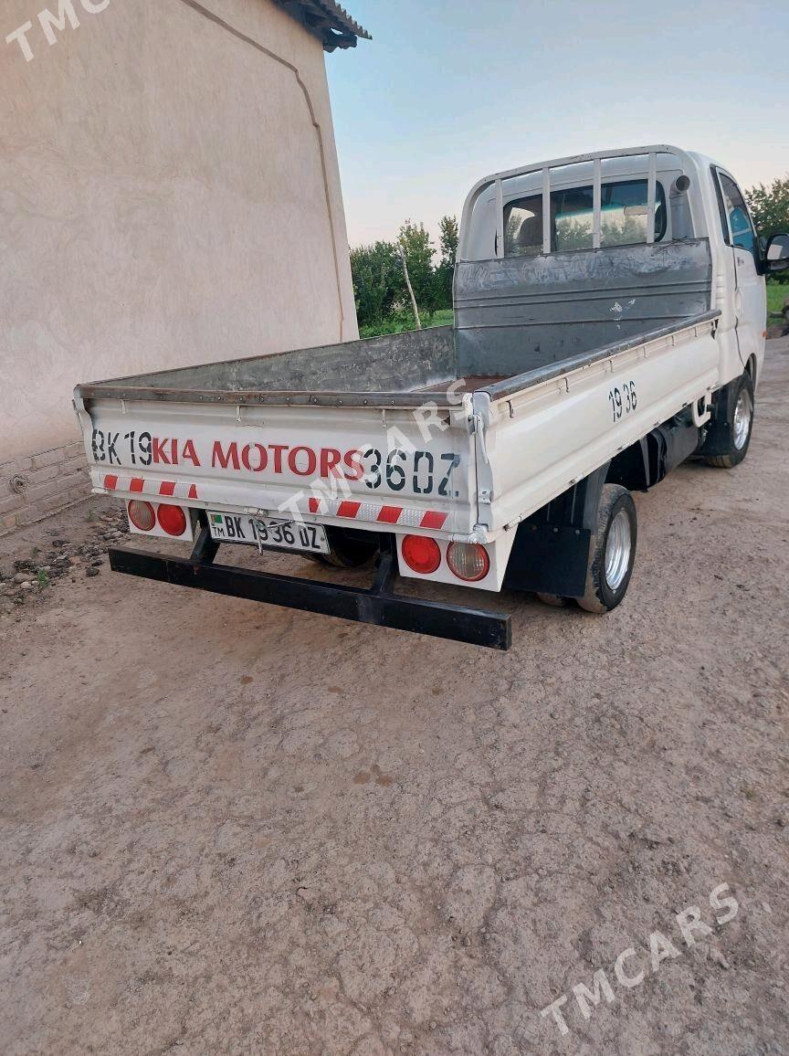 Kia Bongo 2005 - 120 000 TMT - Akdepe - img 2