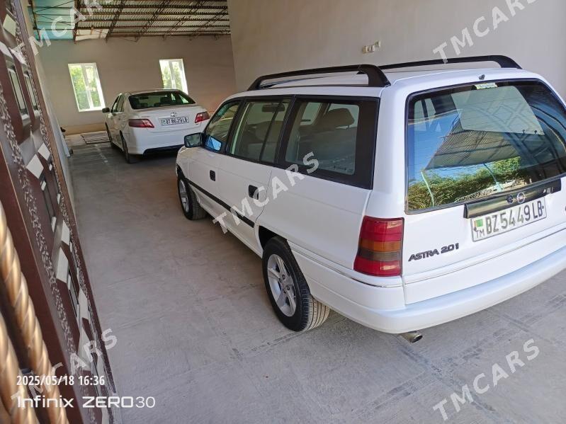 Opel Astra 1994 - 50 000 TMT - Sakar - img 3