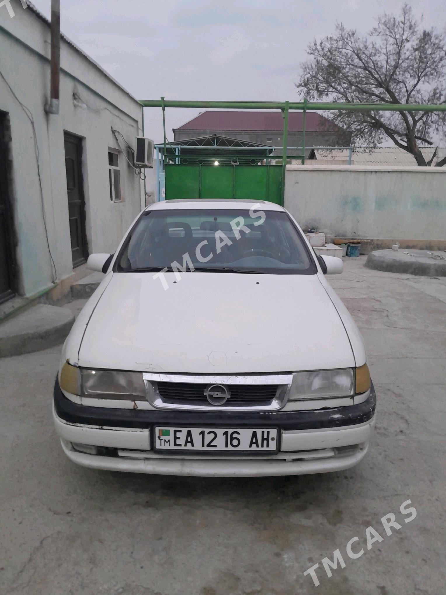 Opel Vectra 1990 - 27 000 TMT - Bäherden - img 2