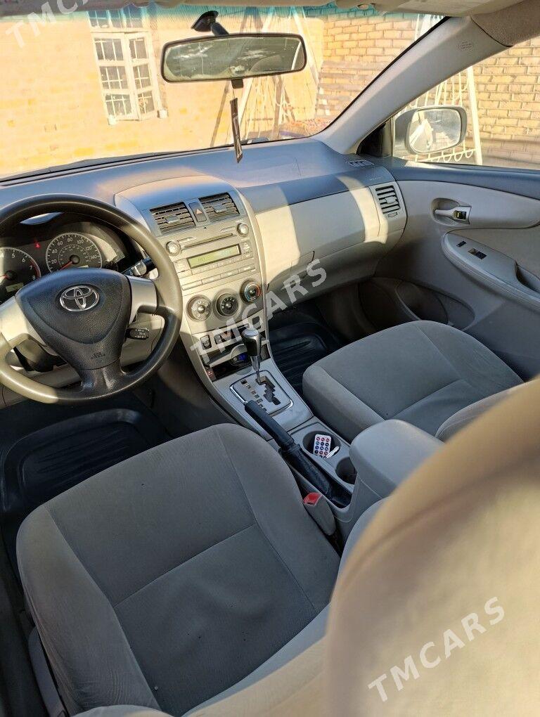 Toyota Corolla 2011 - 135 000 TMT - Мары - img 1
