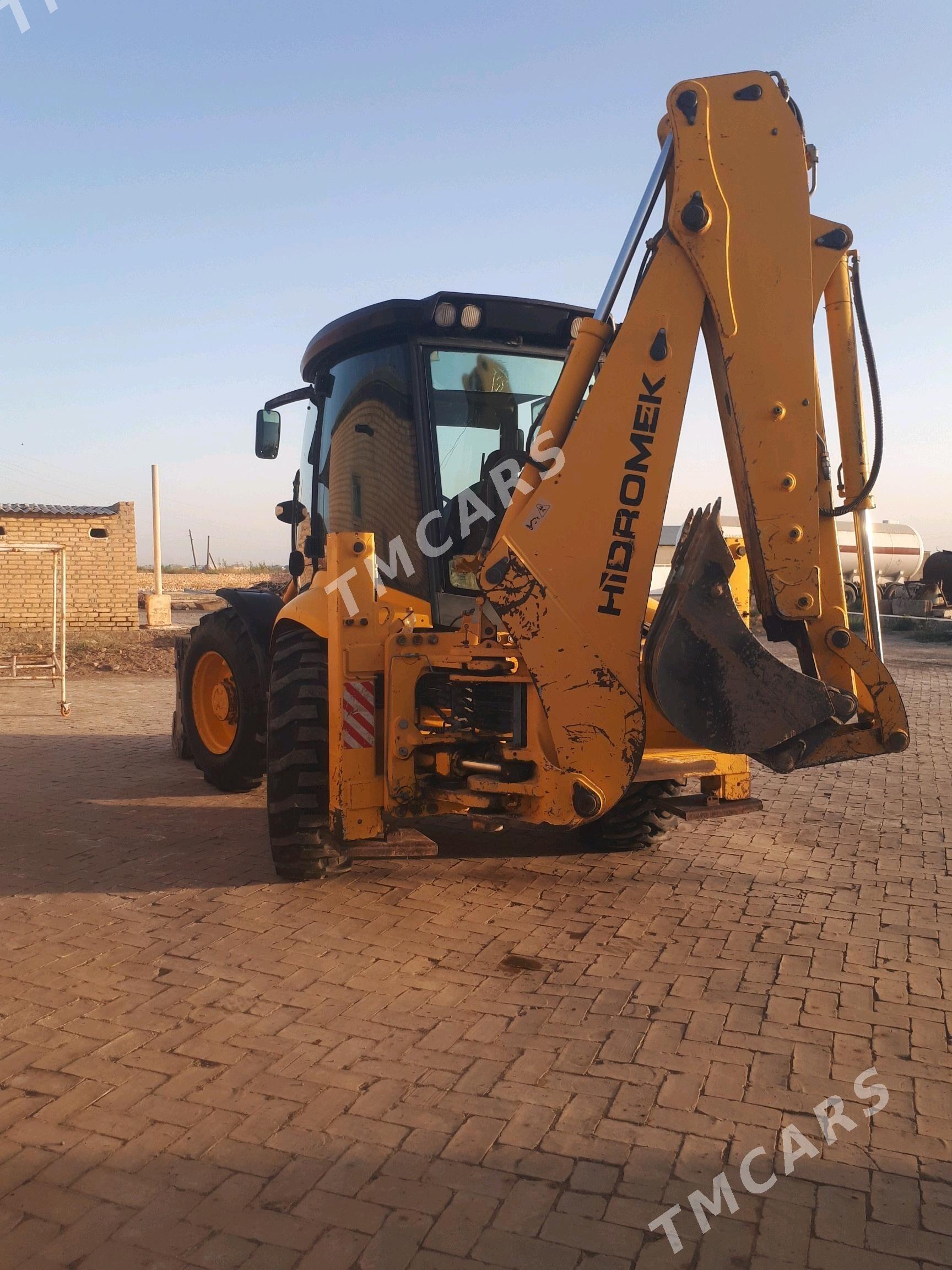 Hidromek HMK 102S ALPHA 2009 - 640 000 TMT - Мары - img 4