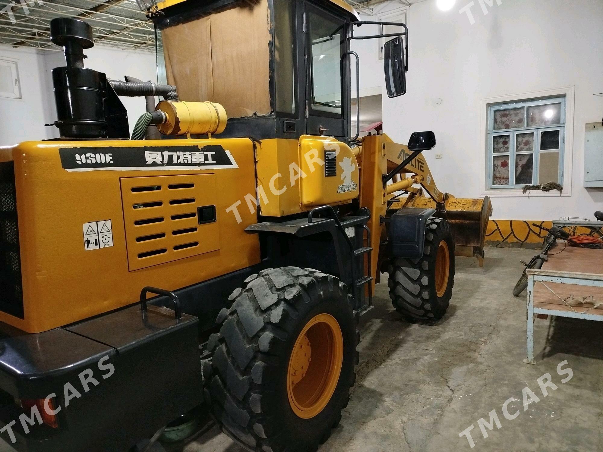 XCMG LW300F 2014 - 280 000 TMT - Çärjew - img 2