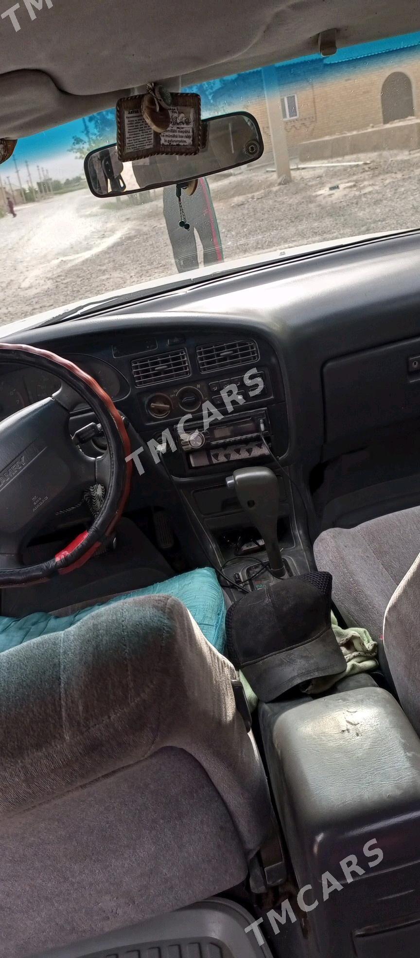 Toyota Camry 1993 - 68 000 TMT - Kaka - img 2