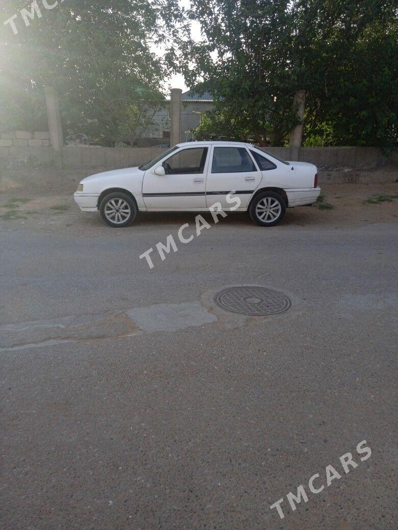 Opel Vectra 1991 - 26 000 TMT - Çoganly - img 1