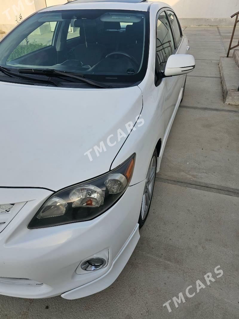 Toyota Corolla 2013 - 175 000 TMT - Бахарден - img 3
