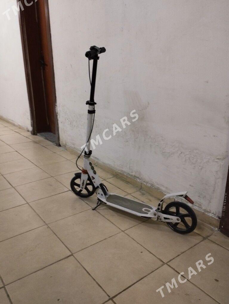Самокат - Sowetskiý köç. (Garaşsyzlyk şaýoly) - img 2