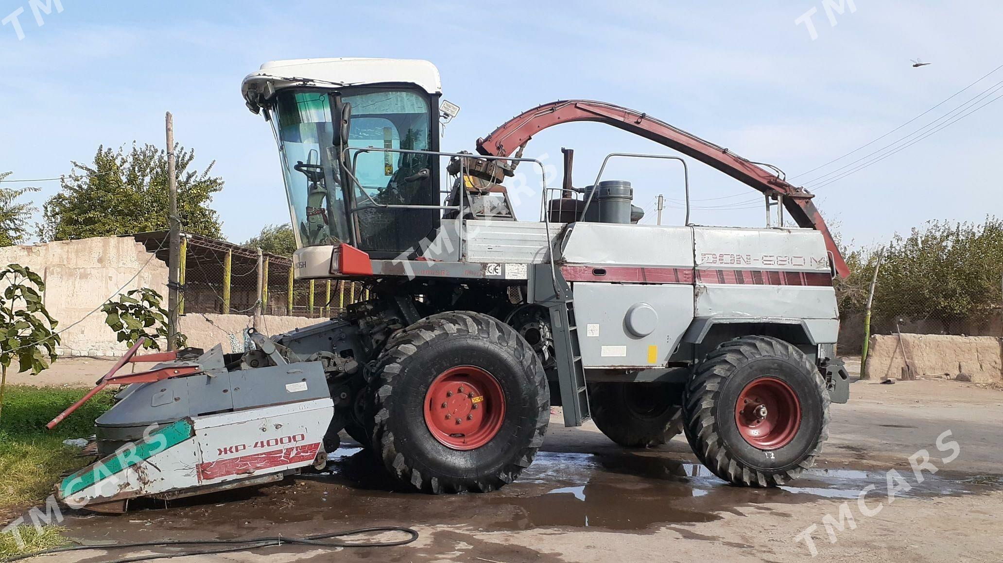 MTZ T-28 2007 - 800 000 TMT - Türkmenabat - img 1