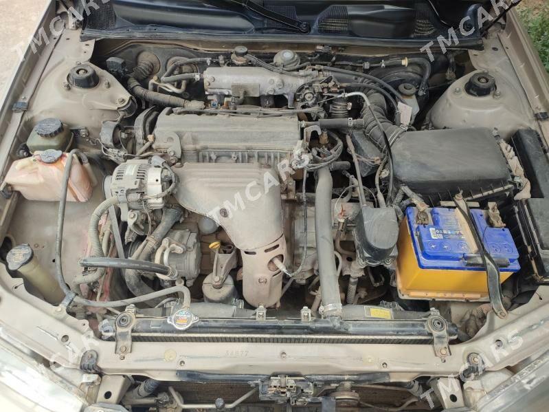 Toyota Camry 2000 - 142 000 TMT - Акдепе - img 8