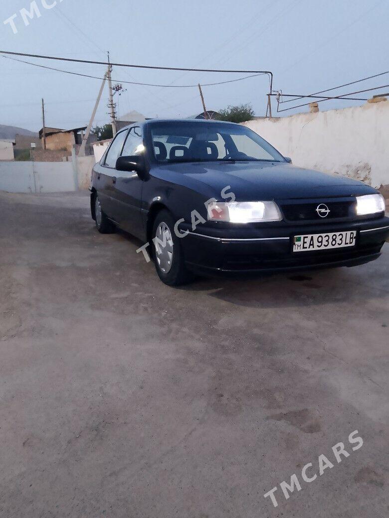 Opel Vectra 1992 - 50 000 TMT - Magdanly - img 1