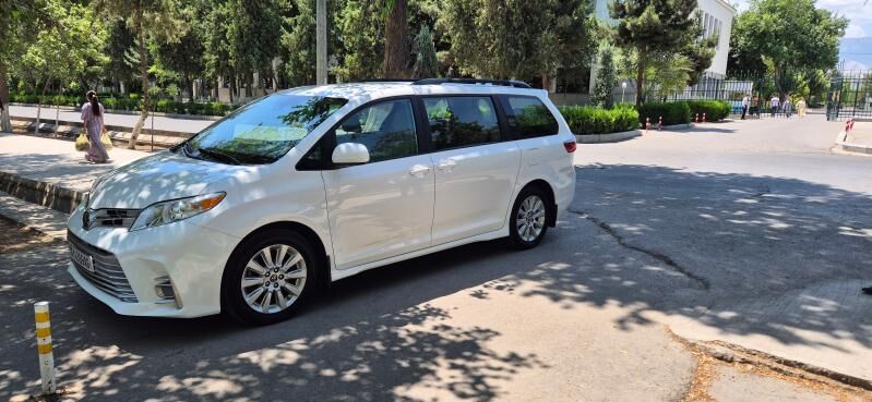 Toyota Sienna 2019 - 380 000 TMT - Ашхабад - img 4