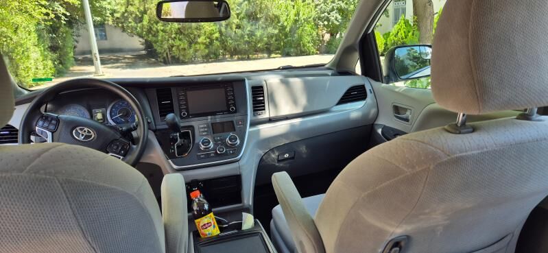 Toyota Sienna 2019 - 380 000 TMT - Ашхабад - img 2