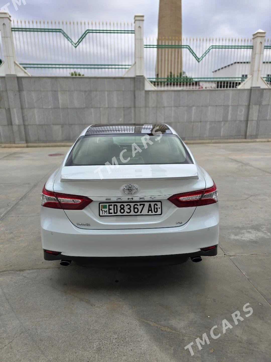 Toyota Camry 2018 - 535 000 TMT - Aşgabat - img 2