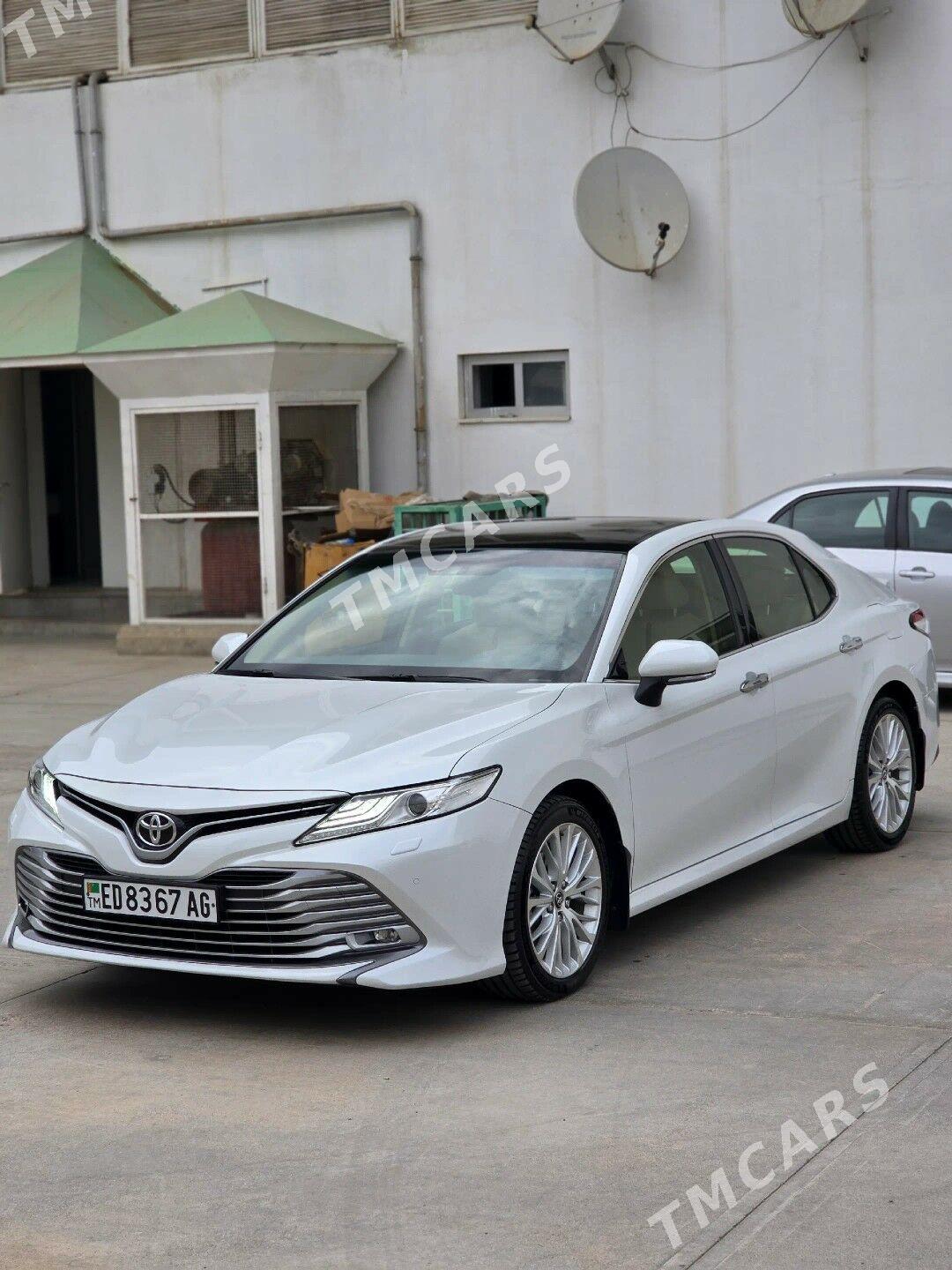 Toyota Camry 2018 - 535 000 TMT - Aşgabat - img 5