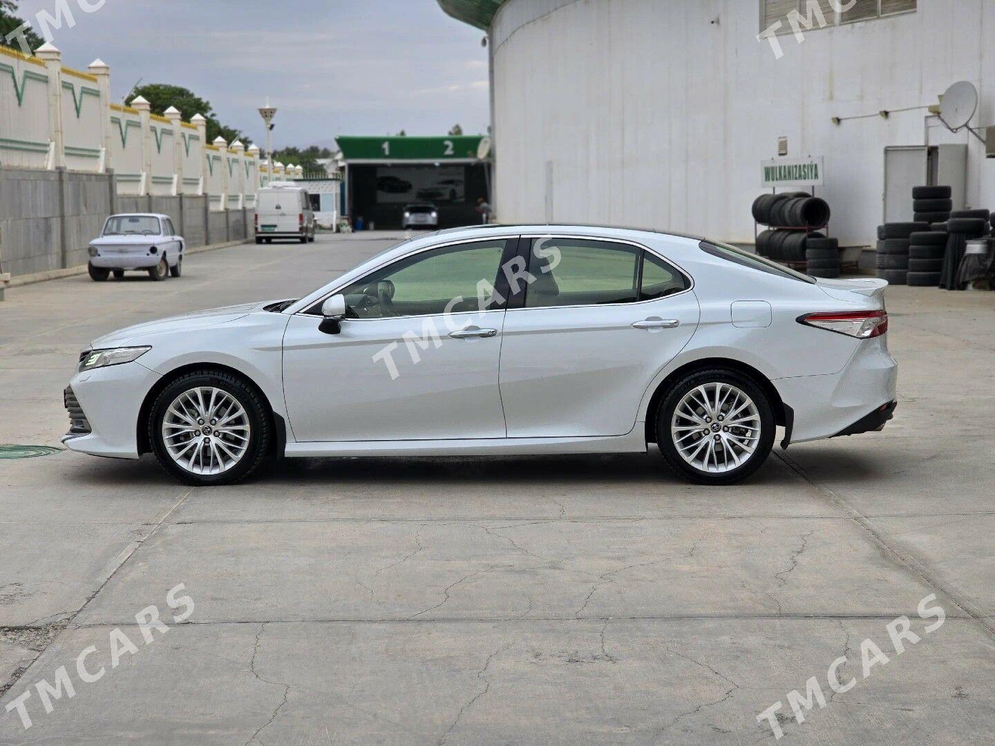Toyota Camry 2018 - 535 000 TMT - Aşgabat - img 6