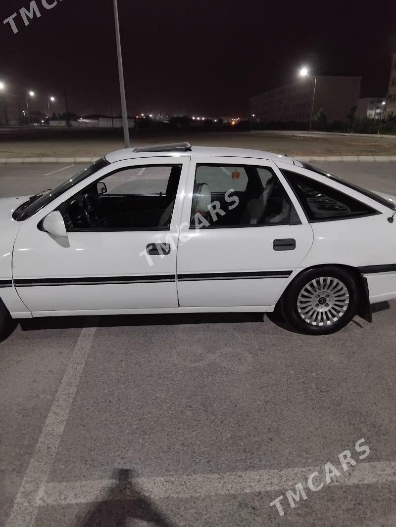 Opel Vectra 1992 - 27 000 TMT - Büzmeýin GRES - img 7