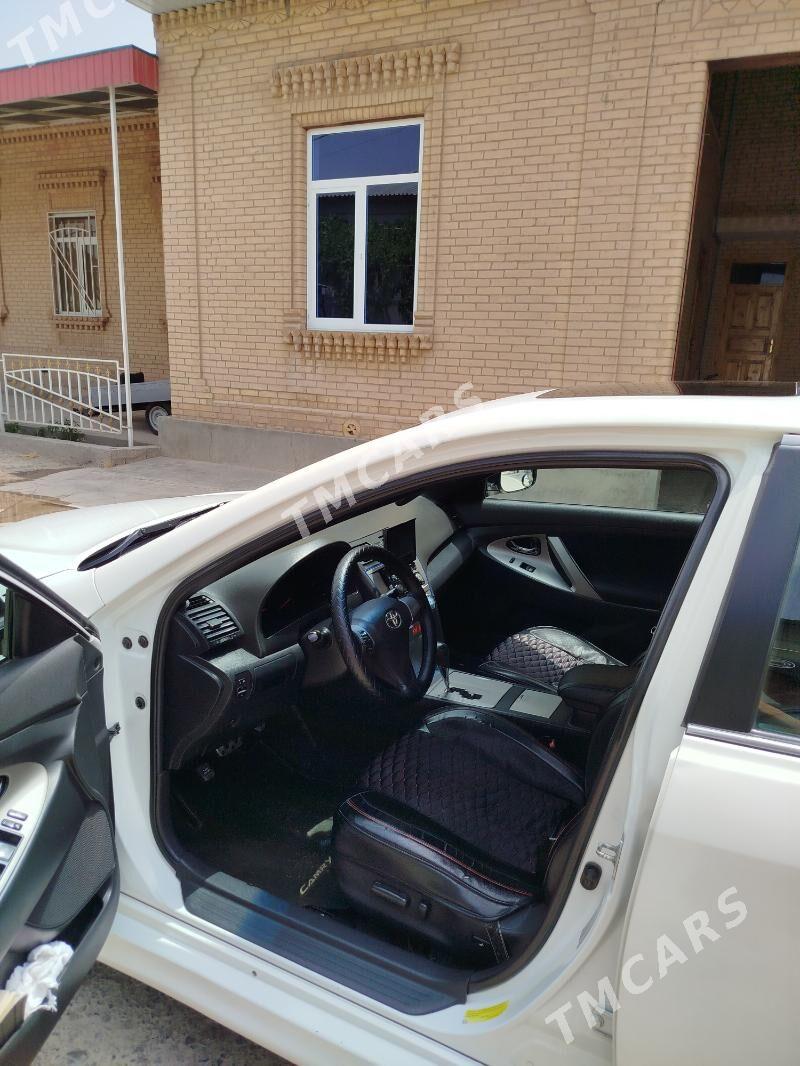 Toyota Camry 2010 - 210 000 TMT - Türkmenabat - img 2