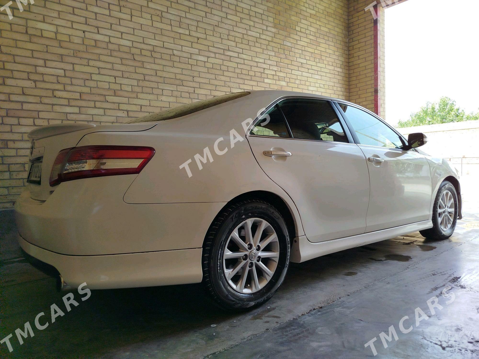 Toyota Camry 2010 - 210 000 TMT - Türkmenabat - img 9