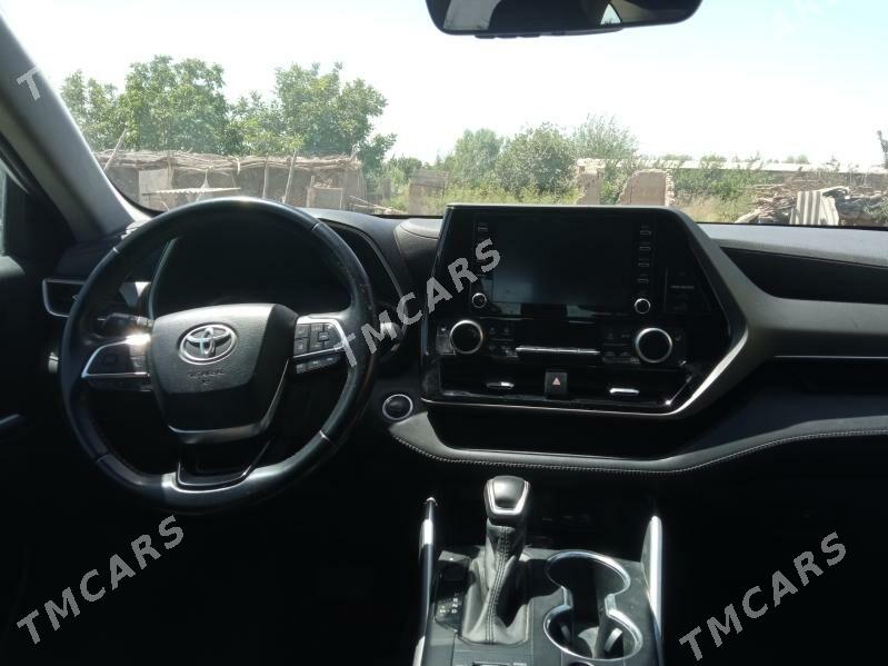 Toyota Highlander 2020 - 450 000 TMT - Керки - img 1