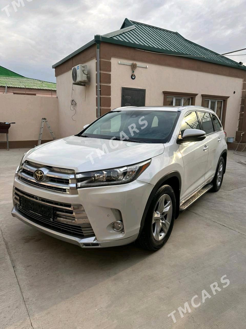 Toyota Highlander 2019 - 520 000 TMT - Ашхабад - img 3