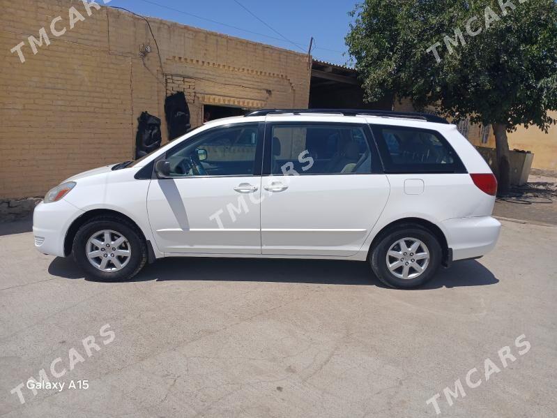 Toyota Sienna 2004 - 200 000 TMT - Kerki - img 8