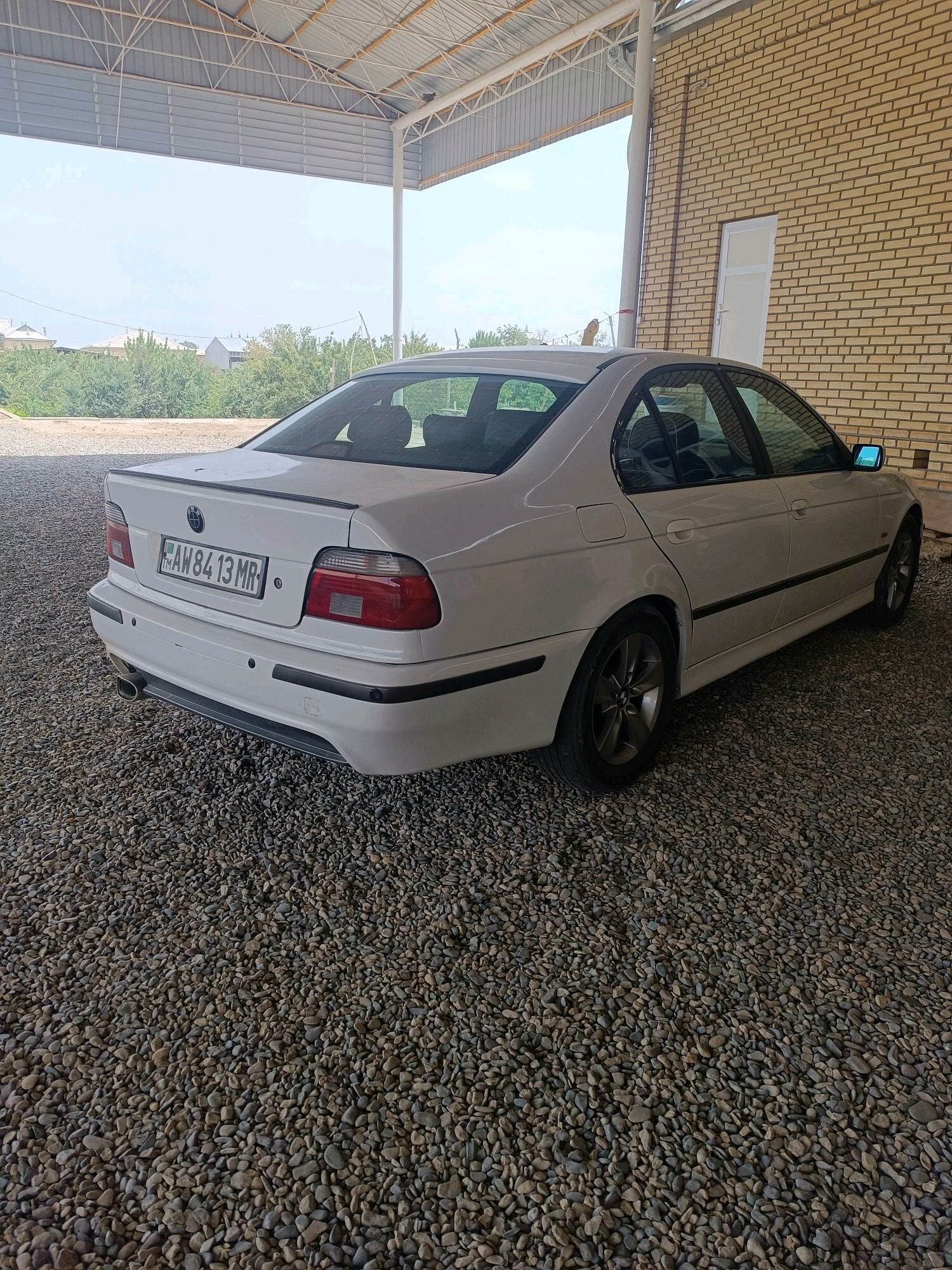 BMW E39 1999 - 80 000 TMT - Sakarçäge - img 5