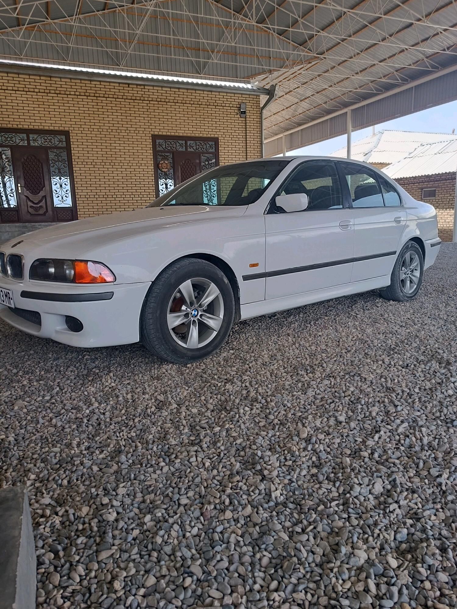BMW E39 1999 - 80 000 TMT - Sakarçäge - img 6