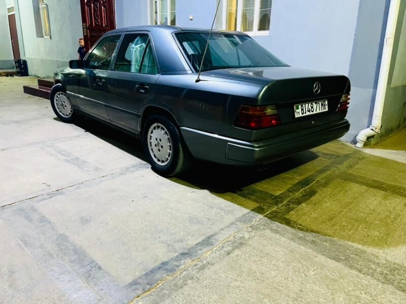Mercedes-Benz E280 1988 - 95 000 TMT - Мары - img 9