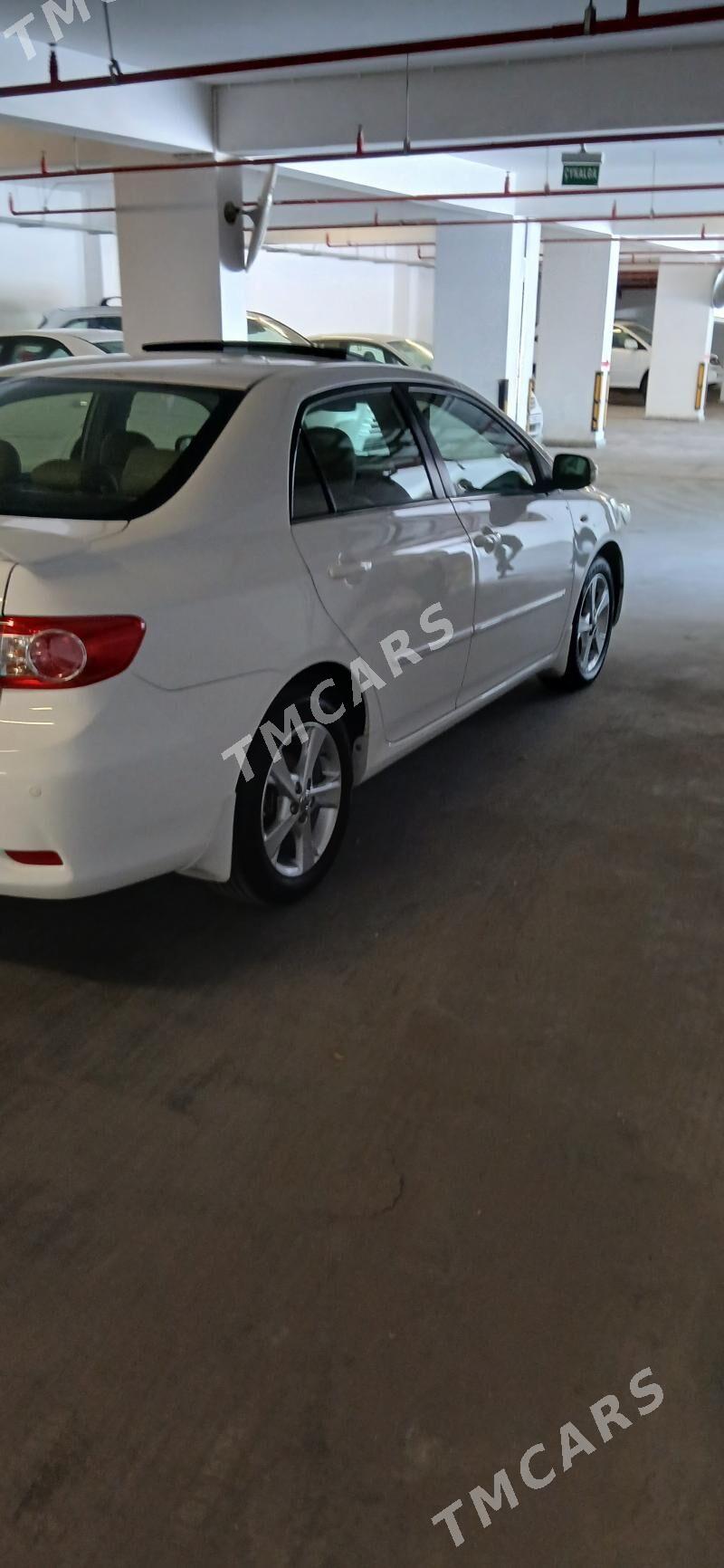 Toyota Corolla 2011 - 221 000 TMT - Ашхабад - img 3