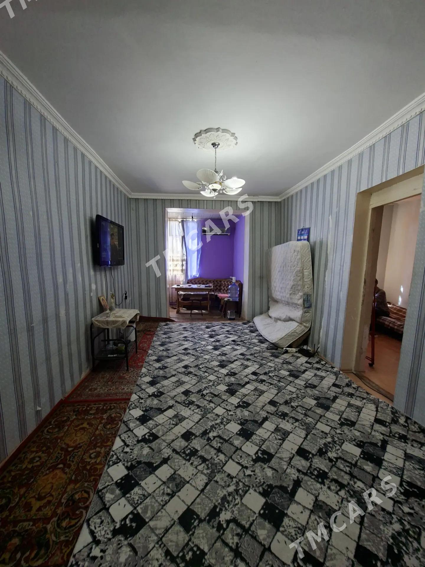 Продается 4 комнаты - Büzmeýin - img 7