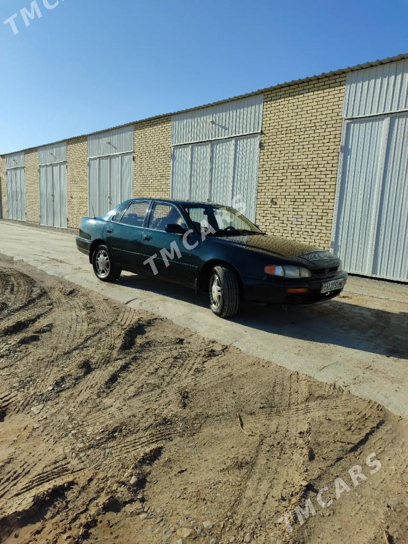 Toyota Camry 1993 - 82 000 TMT - Мары - img 1