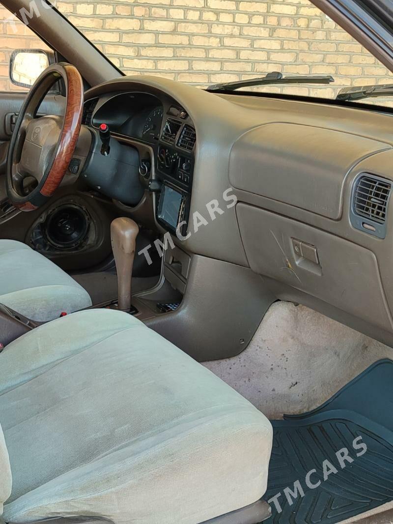 Toyota Camry 1993 - 82 000 TMT - Мары - img 5