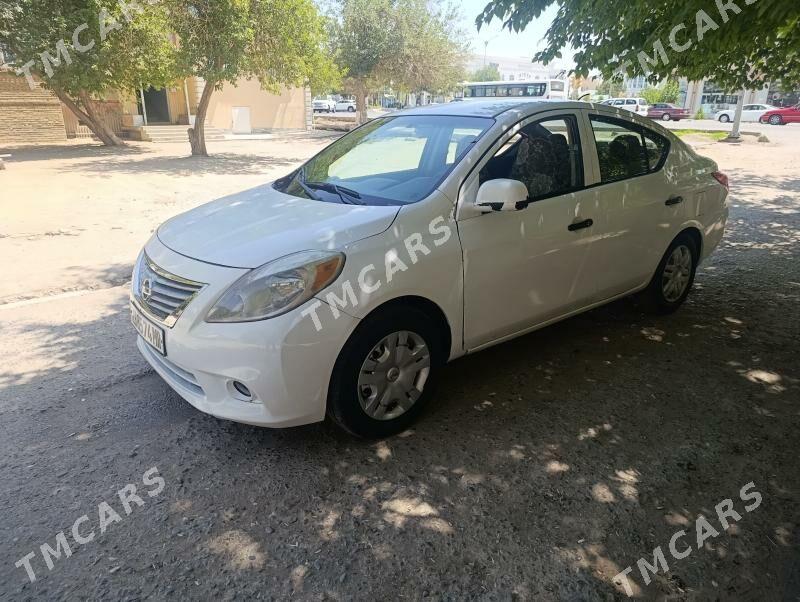 Nissan Versa 2012 - 96 000 TMT - Векильбазар - img 1