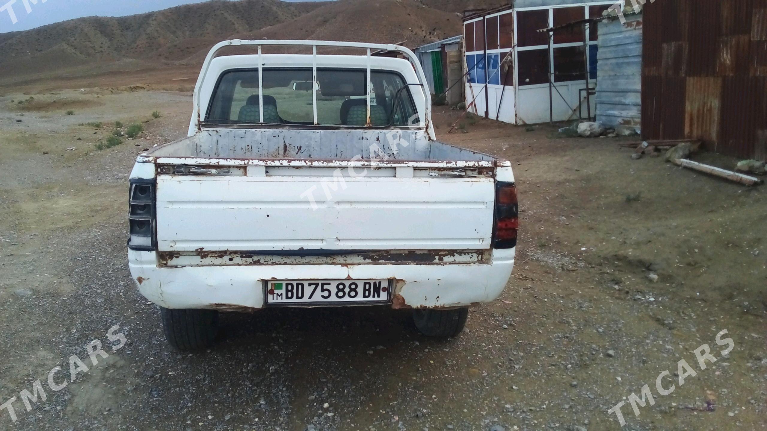 Toyota Hilux 1997 - 25 000 TMT - Гызыларбат - img 5