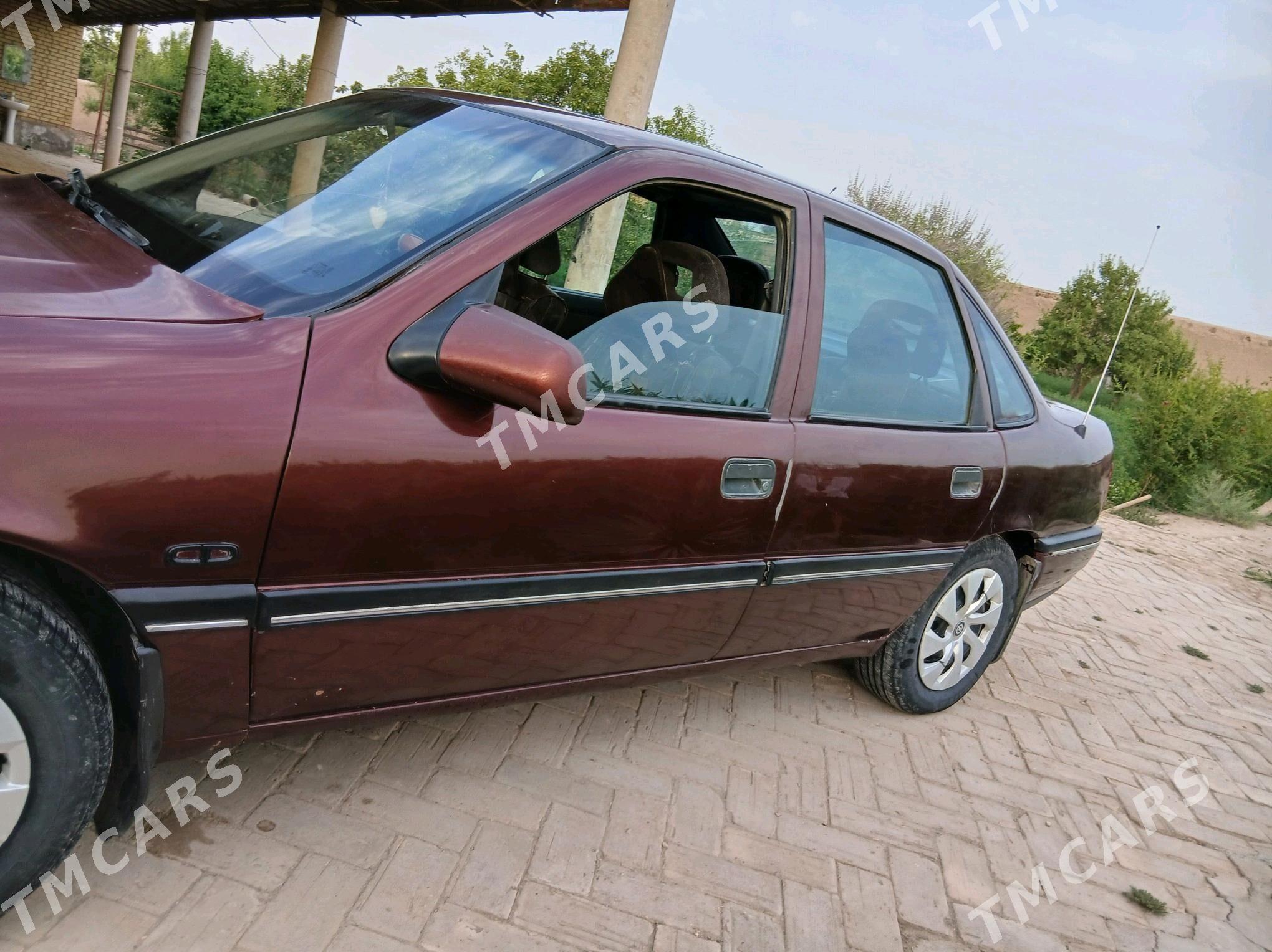 Opel Vectra 1989 - 32 000 TMT - Hojambaz - img 1
