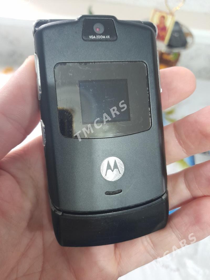 Motorolla razr v3 - Türkmenbaşy - img 2