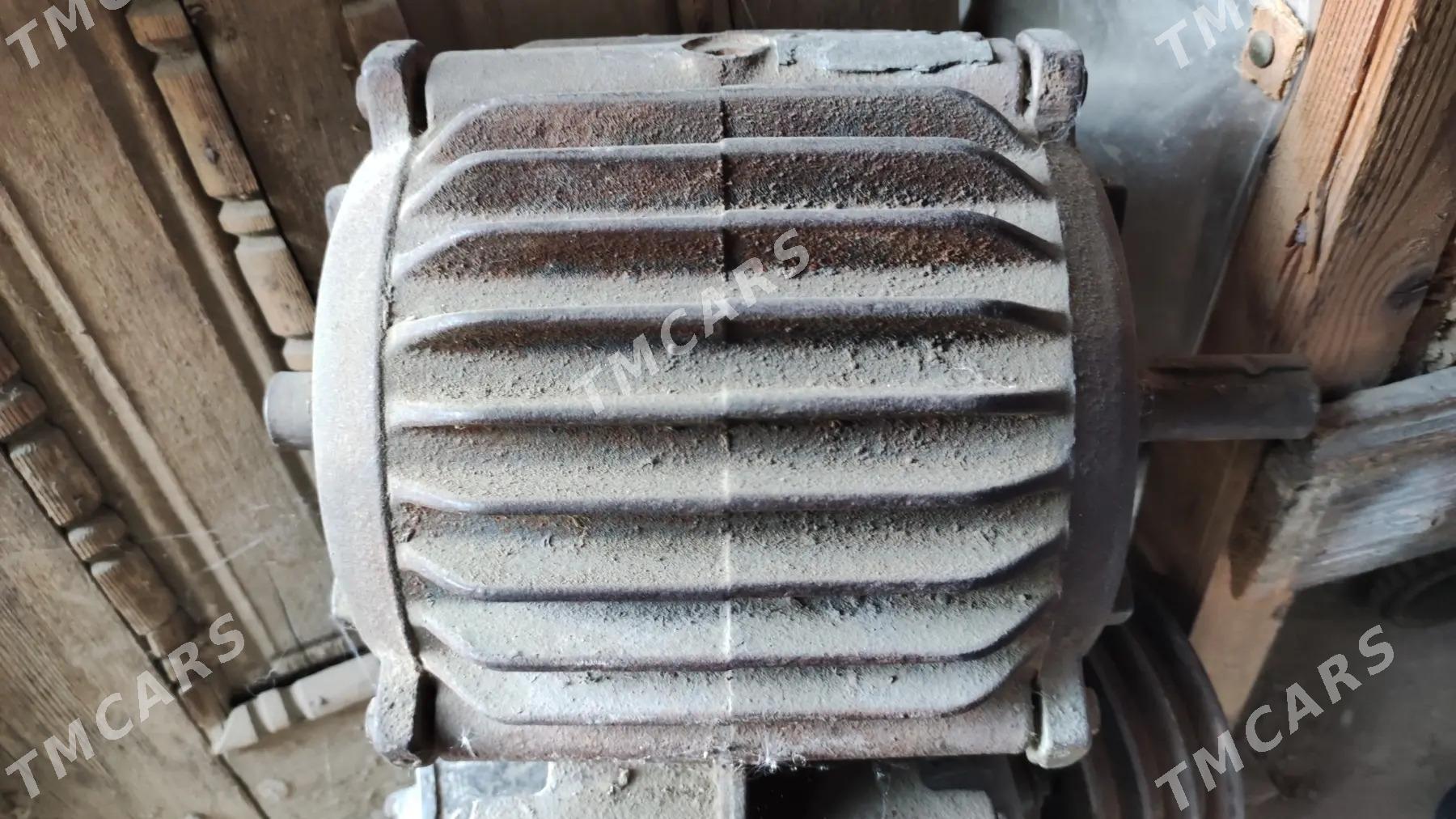 ROSSIYSKIY ELEKTROMOTOR - Aşgabat - img 2