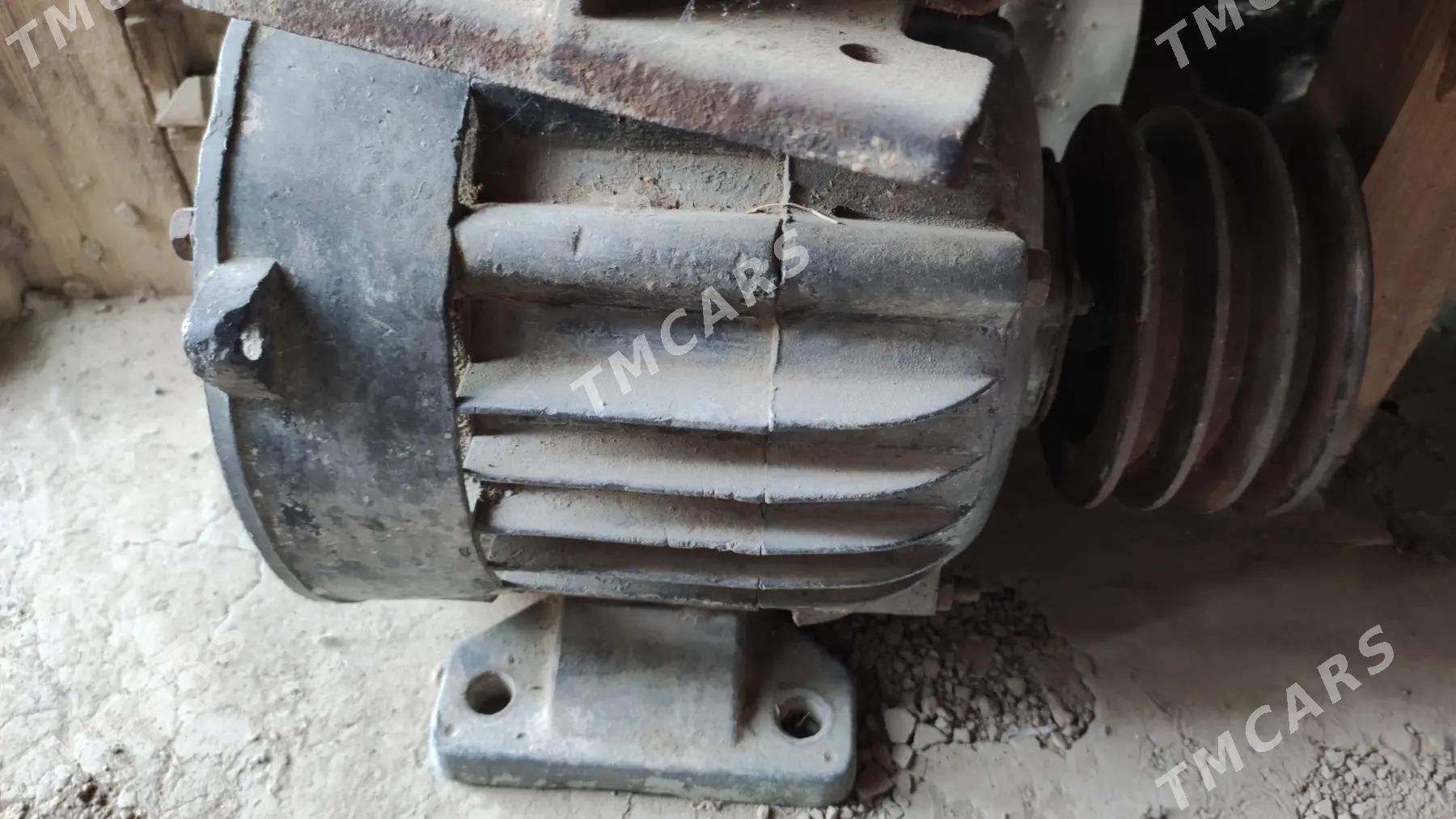 ROSSIYSKIY ELEKTROMOTOR - Aşgabat - img 1