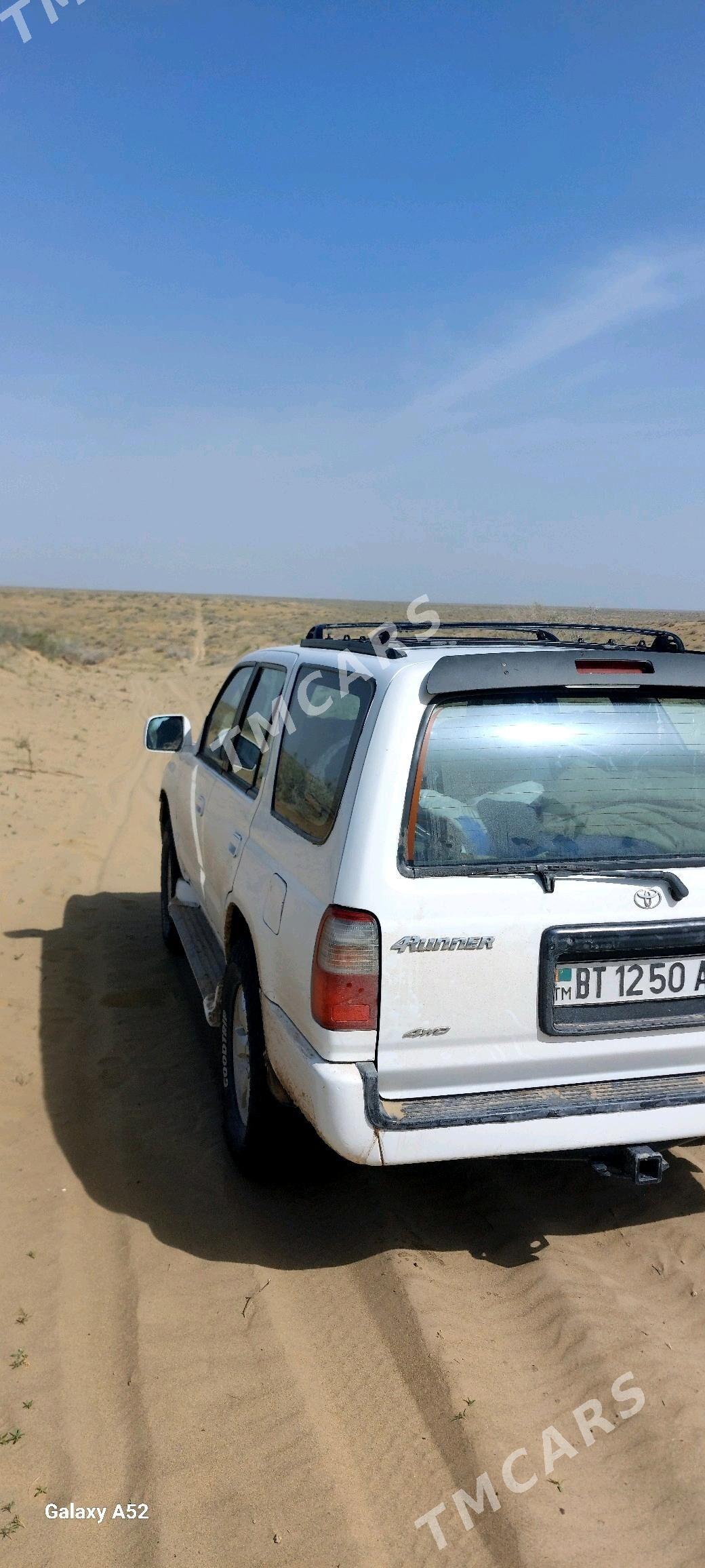 Toyota 4Runner 1999 - 105 000 TMT - Babadaýhan - img 6