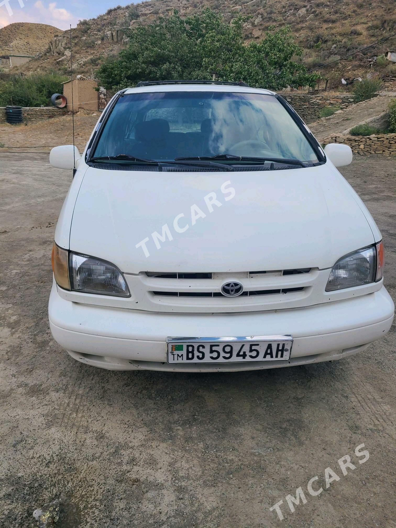 Toyota Sienna 2000 - 120 000 TMT - Бахарден - img 5
