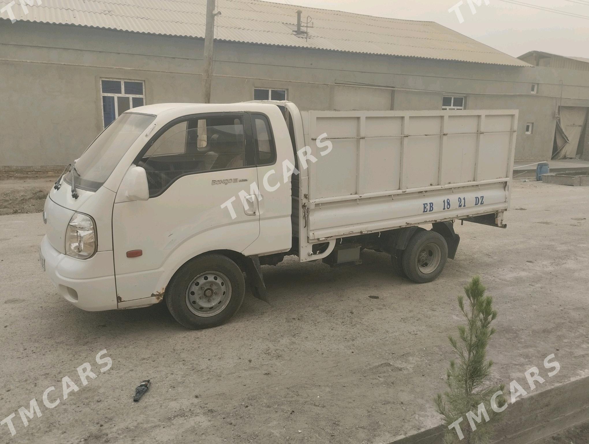 Kia Bongo 2005 - 100 000 TMT - Şabat etr. - img 1