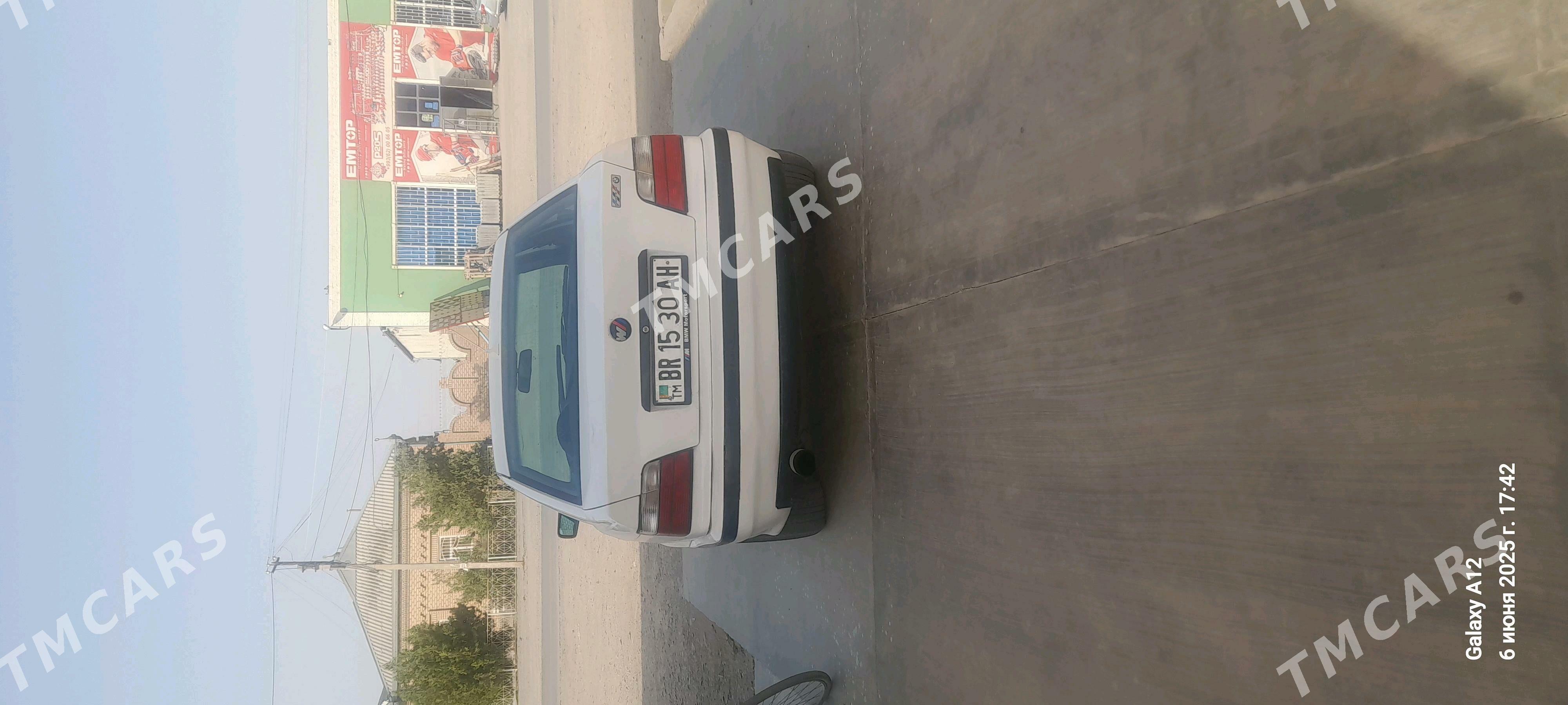 BMW 320 1992 - 35 000 TMT - Серахс - img 3