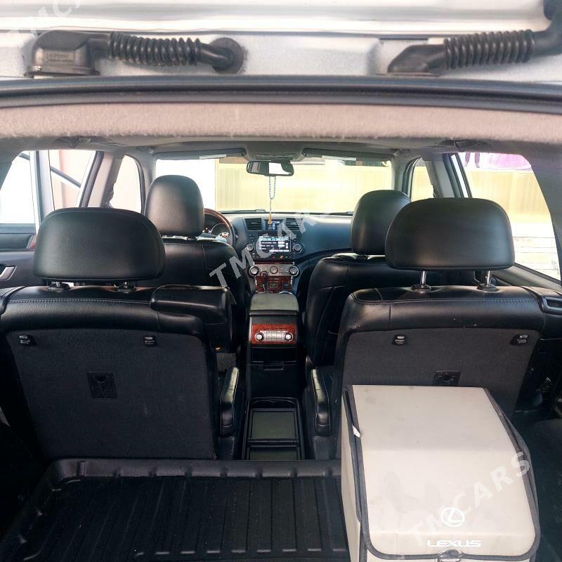 Toyota Highlander 2012 - 330 000 TMT - Türkmenabat - img 9