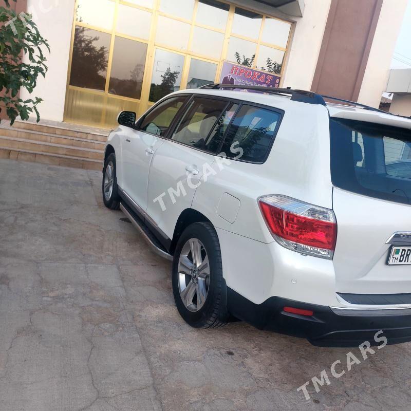 Toyota Highlander 2012 - 330 000 TMT - Türkmenabat - img 10