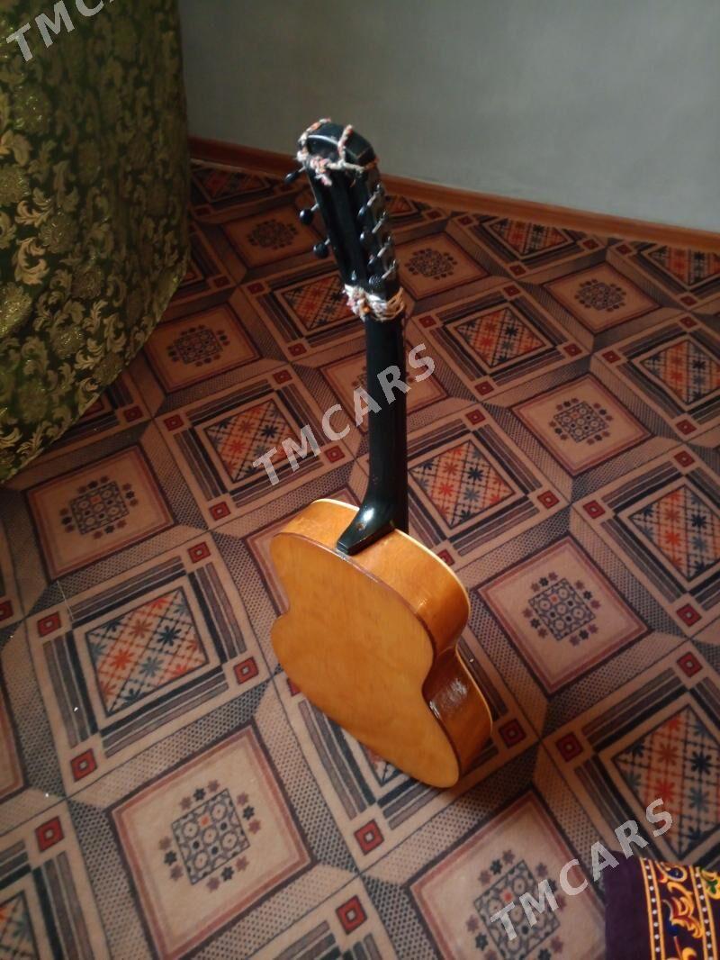 clasik gitara - Болдумсаз - img 1