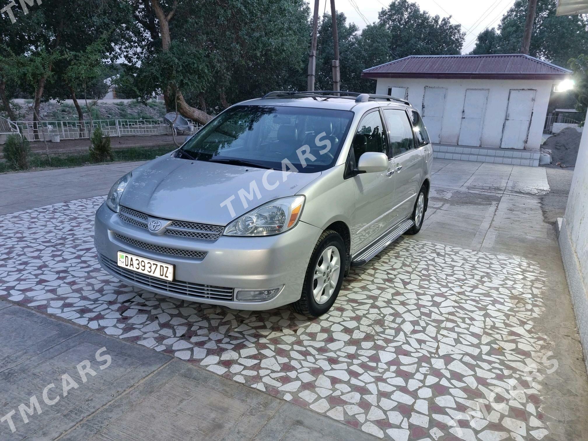 Toyota Sienna 2004 - 230 000 TMT - Gurbansoltan Eje - img 5