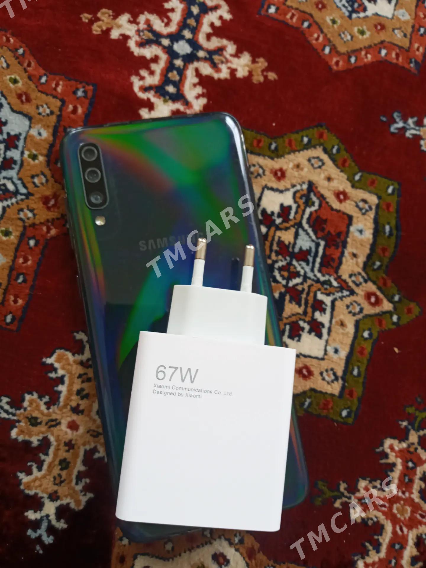 Samsung A70 6/128 - Дашогуз - img 2