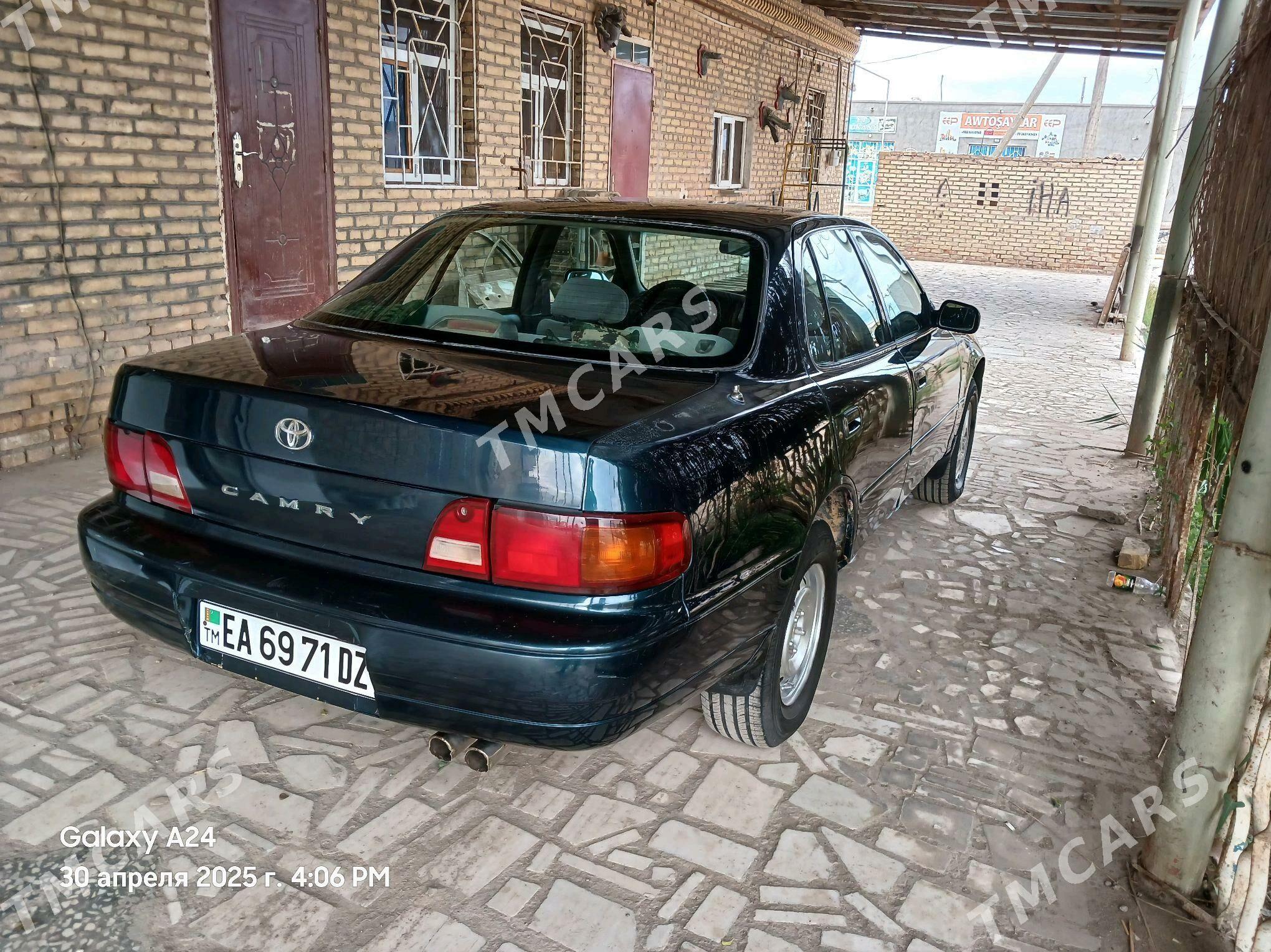 Toyota Camry 1996 - 80 000 TMT - Köneürgenç - img 4