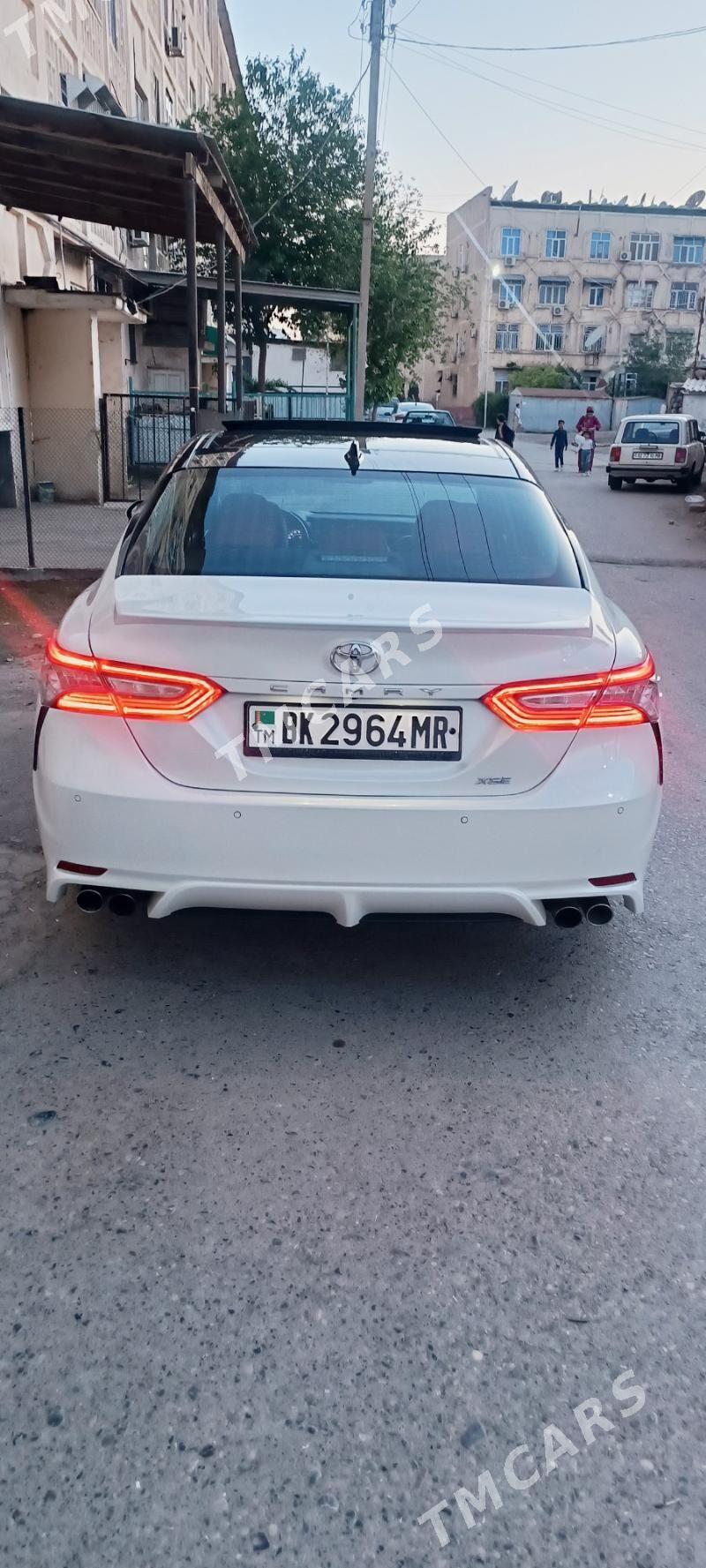 Toyota Camry 2018 - 320 000 TMT - Байрамали - img 4