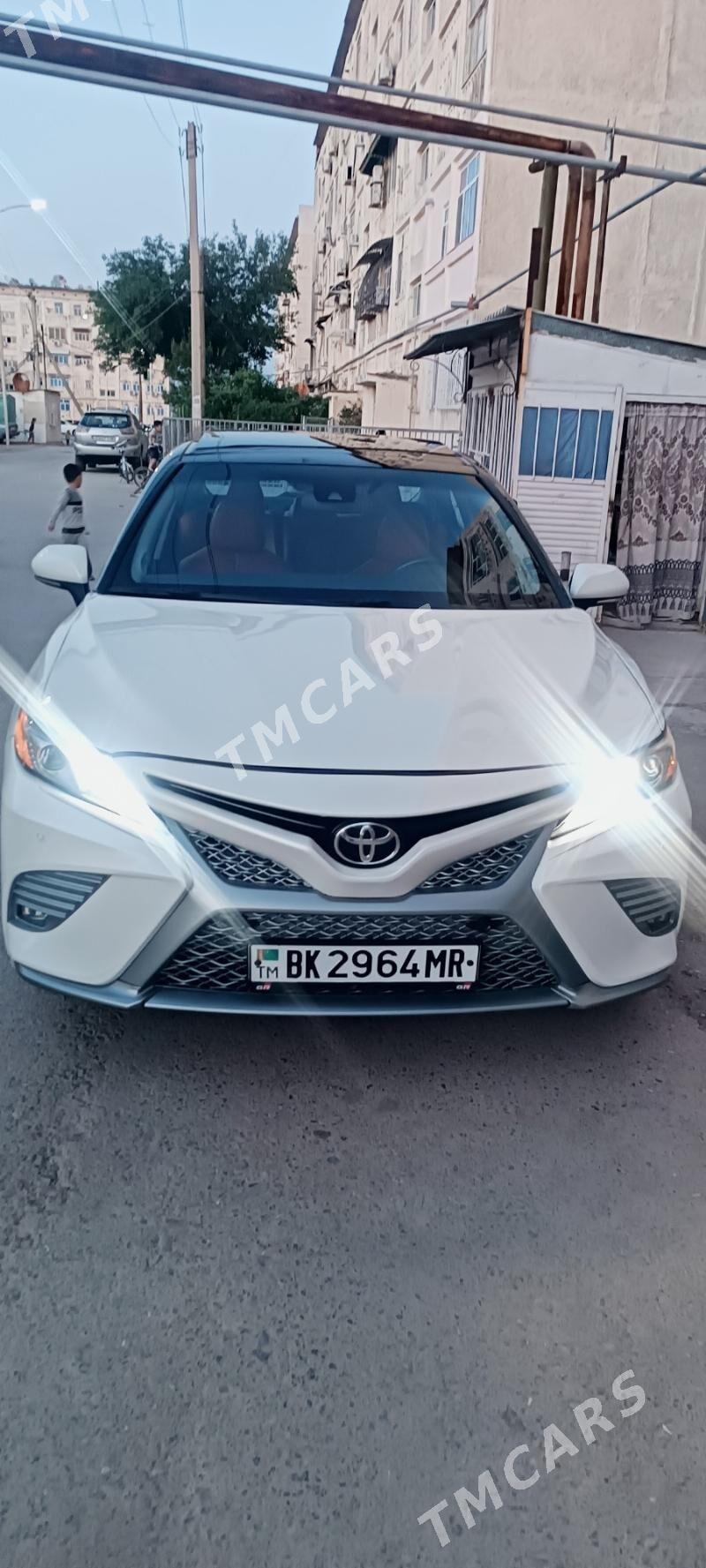 Toyota Camry 2018 - 320 000 TMT - Байрамали - img 5