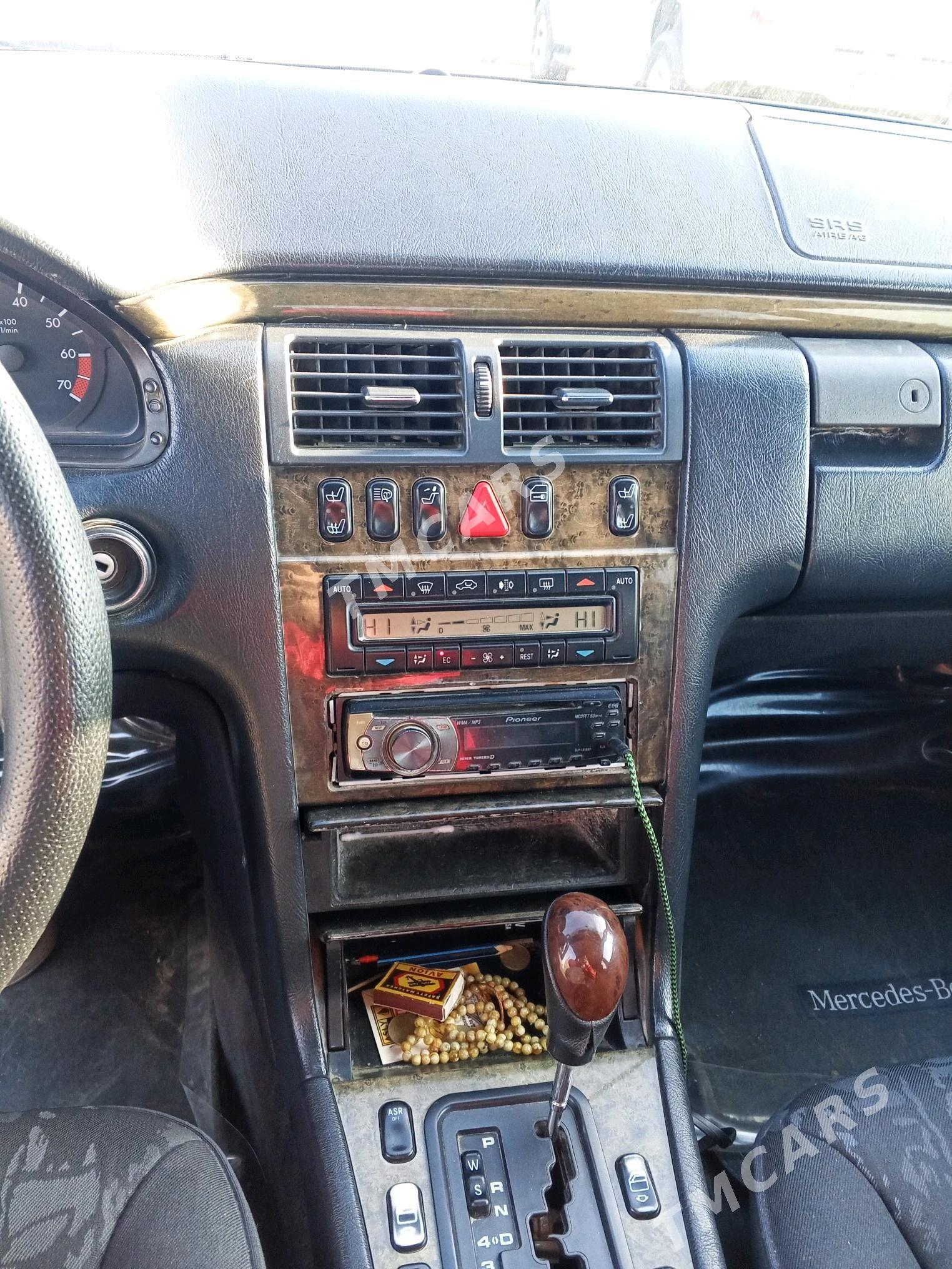 Mercedes-Benz E320 1996 - 70 000 TMT - Türkmenbaşy - img 4